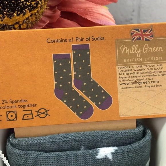 Milly green dachshund as skeleton mug and sock set - Picture 5 of 8